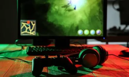 Can A Gaming Monitor Work Without A PC? (The Best Ways That Work)